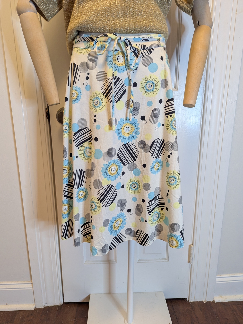 Talbots White Floral Circle-Print Skirt with Blue & Yellow Accents
